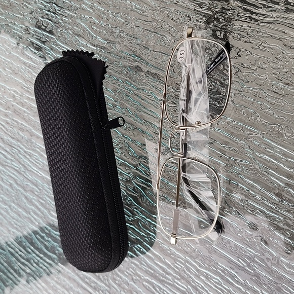 EyeKeeper Fashion Readers Silver +3.50 NWT X002MX00WR - Picture 1 of 5